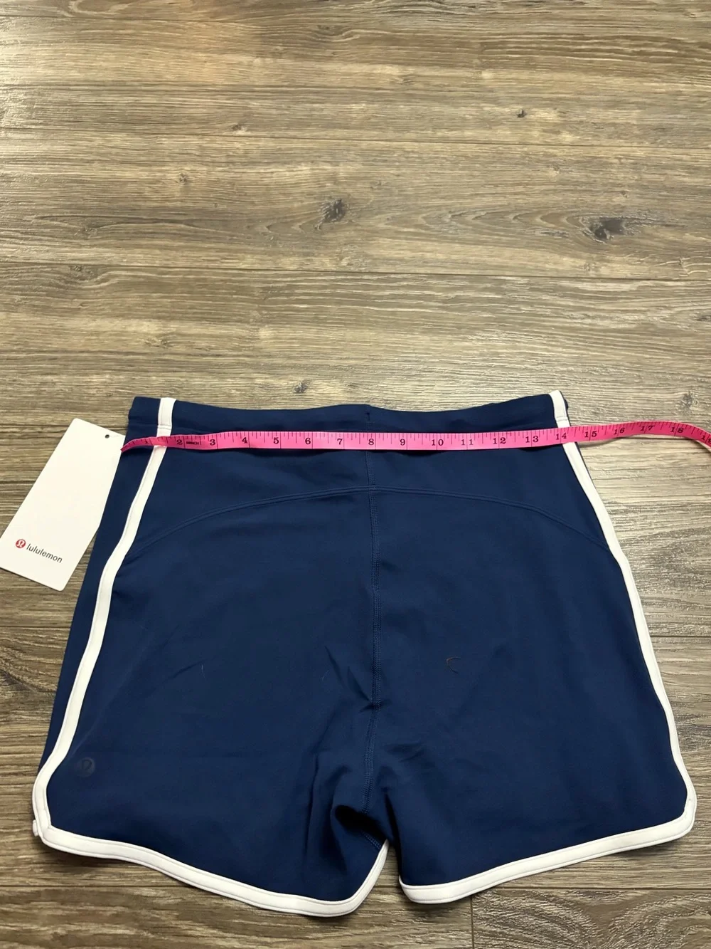 NWT Lululemon Nulu Sporty Trim High-Rise Short *3” (Club Blue/White) Size: 10